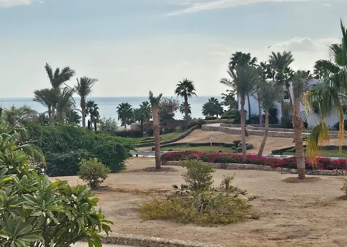 Sea View Private With Kitchenette At Domina Coral Bay